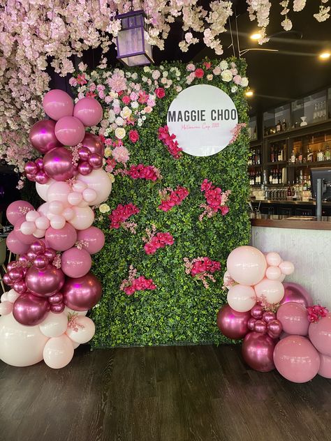 50th Birthday Ideas For Women Pink, Green And Pink Decorations Party Ideas, Melbourne Cup Decorations, Green White Decor, Fairy Garden Birthday Party, First Communion Decorations, Garden Party Theme, Garden Backdrops, Baby Shower Theme Decorations