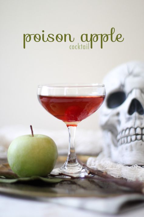 Poison apple by the little epicurean Washington Apple Drink, Apple Juice Cocktail, Cranberry Apple Juice, Tiara Tattoo, Sour Apple Pucker, Fruit Juice Cocktails, Canadian Whiskey, Crown Apple, Apple Pucker