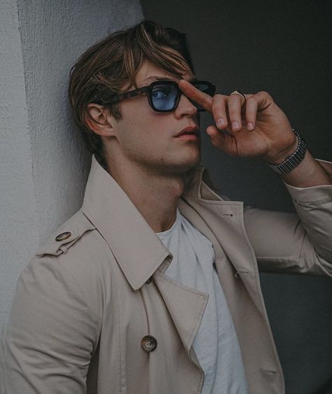 Hood Outfits Men, Maxton Hall Aesthetic, Hood Outfits, Hall Aesthetic, Friends Or Lovers, Maxton Hall, Aesthetic 2024, Old Money Aesthetic, Outfits Men