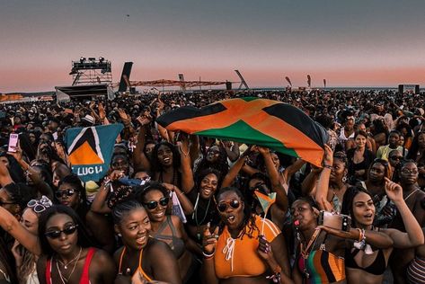 The Best Festivals For Black Travelers in 2023 (with Photos and Map) Miami Culture, Groovy Music, Yoruba People, Essence Festival, Park In New York, Beach Festival, Black Entertainment, Music Fest, Black Music