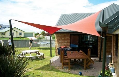 Great Projects for creating shade in your backyard- Fun Shade Projects, ideas and tutorials. Ombra Pergola, Sun Sail, Sail Shade, Backyard Covered Patios, Backyard Shade, Backyard Canopy, Terracotta Color, Diy Canopy, Backyard Gazebo