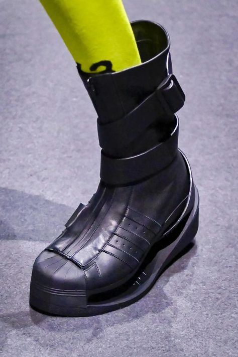 Adidas Y-3 Spring 2025 Men’s Collection and Shoes, Photos – Footwear News Spring 2025, Men's Collection, Paris Fashion, Paris Fashion Week, Sneakers Fashion, Fashion Shoes, Fashion Week, Adidas, Paris