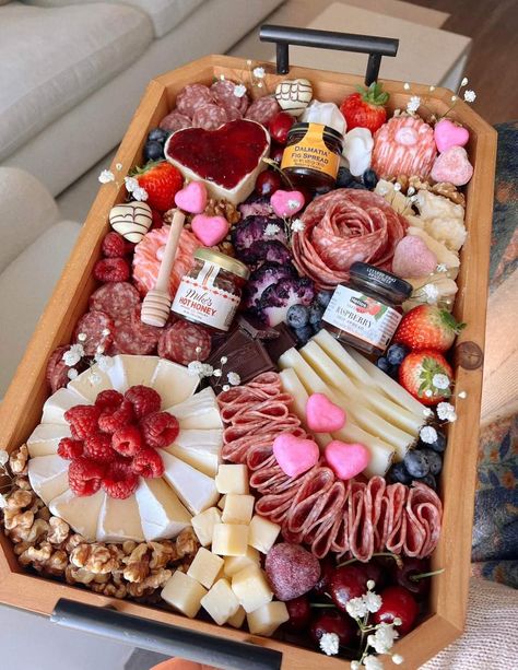 Small Bachelorette Party, Bachelorette Party Snacks, Snack Platters, Charcuterie Gifts, Snack Platter, Charcuterie Inspiration, Charcuterie Cheese, Snack Board, Charcuterie And Cheese Board