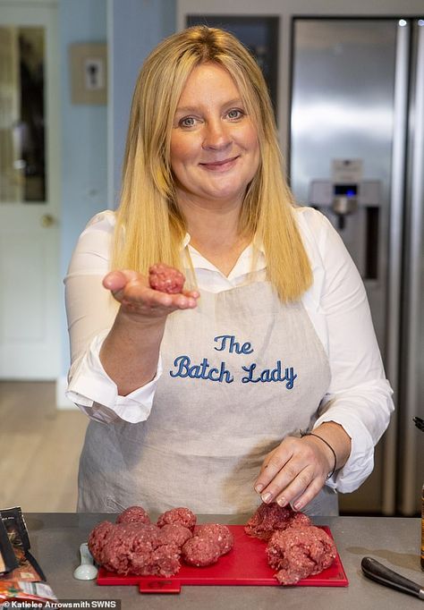 Suzanne Mulholland, from Selkirk, Edinburgh, is known as 'The Batch Lady' to her 60,000 followers, and shares frequent videos of her batch cooking from her farmhouse The Batch Lady Recipes, Bag Meals, One Pound Meals, Roast Chicken Dinner, Moroccan Lamb, Super Mum, Working Mums, Frozen Vegetables, Lamb Chops