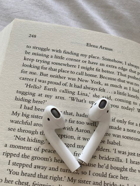 Books And Music Aesthetic, Ear Phones Aesthetic, Music Aesthetics, Books And Music, Girl Reading Book, Fall Music, About Books, Music Headphones, Book Wallpaper