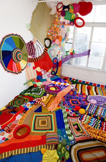 This is reminding me of the Yellow Submarine movie xD Art Fibres Textiles, Art Au Crochet, Sculpture Textile, Textile Sculpture, Knit Art, Textile Fiber Art, Sculpture Installation, Art Textile, Soft Sculpture