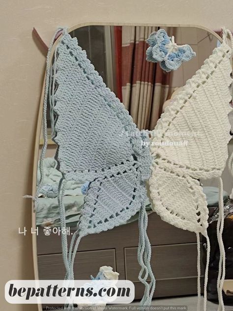 Free and Easy Butterfly Crochet | Cozy Patterns for Beginners Crochet For Men Gift Ideas, Crochet Top Back, Butterfly Crochet Top, Tops A Crochet, Crochet Products, Crochet Butterfly Pattern, Owl Crochet Patterns, Crochet Cozy, Crochet Butterfly