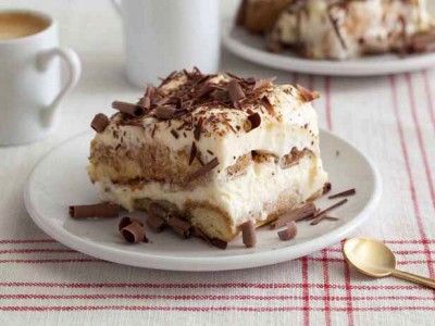 Tiramisu Extra Virgin Cooking Channel Classic Tiramisu Recipe, Coffee Tiramisu, Easy Tiramisu Recipe, Debi Mazar, Classic Restaurant, Seasonal Desserts, Tiramisu Recipe, Cooking Channel, Chocolate Shavings