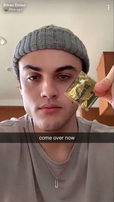 Dolan Twins Youtube, Dolan Twins Memes, Ethan And Grayson Dolan, Riverdale Cole Sprouse, College Romance, Healthy Man, Ethan Dolan, Grayson Dolan, Dolan Twins