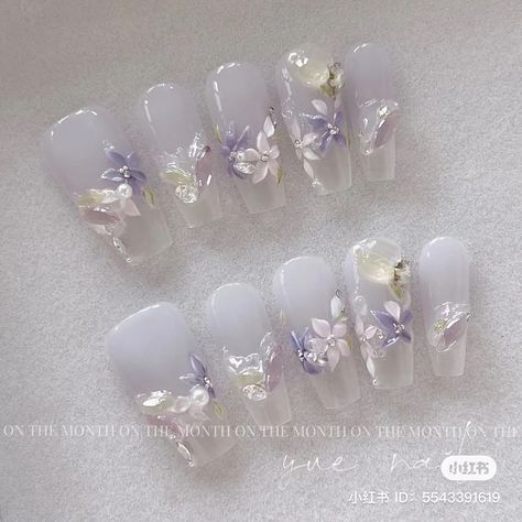 Painted Acrylic Nails, Chinese Nails, Pale Nails, Wedding Nail Art, Korean Nail, Wedding Nail Art Design, Korean Nail Art, Nail Courses, Art Pretty