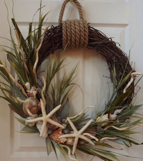 Sea Decoration, Decor Marin, Unique Wreath, Coastal Wreath, Art Coquillage, Seashell Projects, Seashell Wreath, Shell Wreath, Nautical Wreath