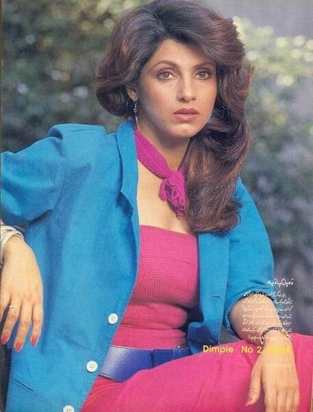 80s Actresses, Dimple Kapadia, 90s Actresses, Bollywood Pictures, Becoming An Actress, Vintage Bollywood, South Actress, Blonde Beauty, Bollywood Actress