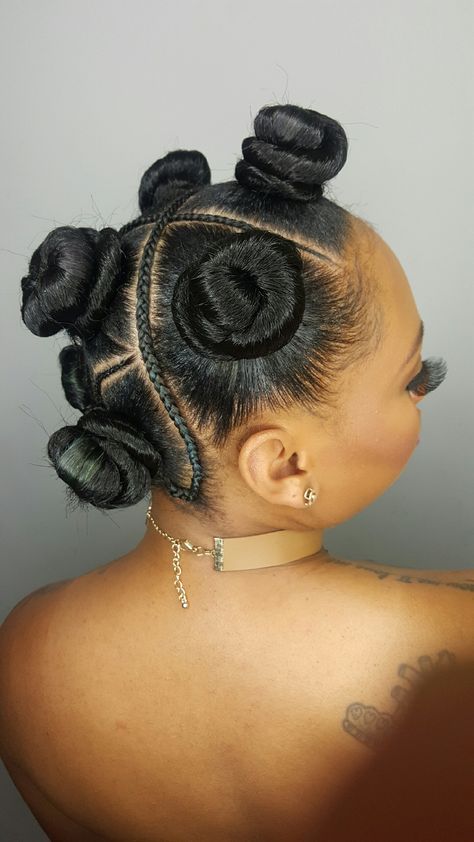 Head Rap, Bantu Knots Hairstyles, Afrocentric Hair, Afrocentric Hairstyles, Bantu Knot Hairstyles, Braiding Hairstyles, Bantu Knot, Dreadlock Hair, Flat Twist Updo