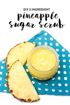 3 ingredient pineapple sugar scrb Pineapple Sugar Scrub, Pineapple Scrub, Pineapple Sugar, Diy Pineapple, Body Scrub Recipe, Sugar Scrub Homemade, Homemade Scrub, Sugar Scrub Recipe, Diy Kosmetik