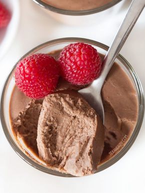 Paleo Vegan Chocolate Mousse (GAPS, AIP-friendly) - Texanerin Baking Chocolate Chip Cookies Vegan, Paleo Chocolate Chip Cookies, Vegan Chocolate Mousse, Aip Desserts, Vegan Kids Recipes, Bruschetta Ingredients, Cookies Vegan, Paleo Chocolate, Vegan Gluten Free Recipes