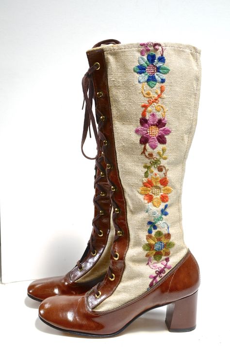 Western Whimsical, 1970s Boots, 2000s Shoes, 70s Boots, Weird Girl, Hippie Boots, Girl Boots, Boots Vintage, Vintage Hippie