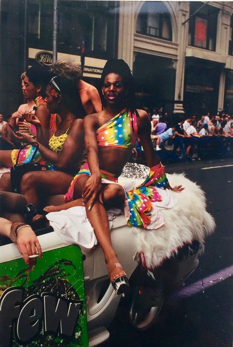 Queer History Vintage Photos, 80s Gays, Black Queer Aesthetic, 80s Queer Aesthetic, Queer Culture Aesthetic, 80s Gay Aesthetic, Jouvert Carnival, Gay Club Aesthetic, Vintage Queer