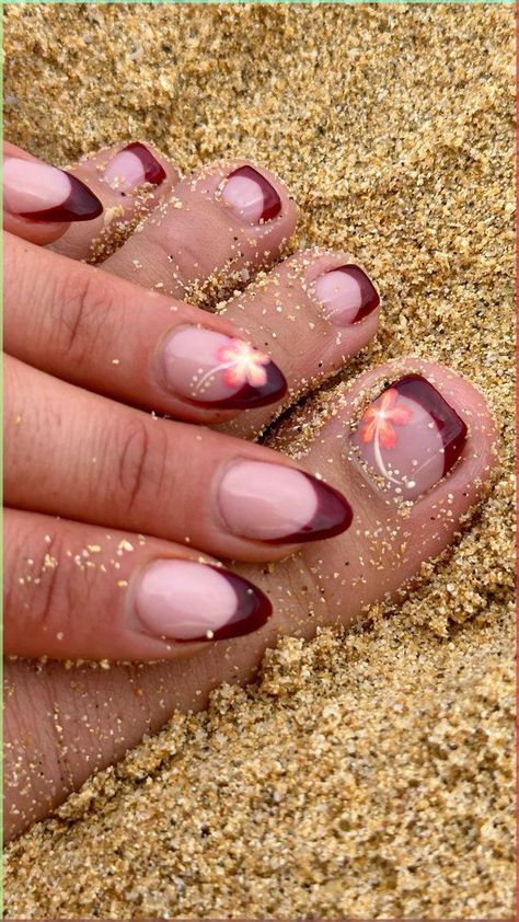 Cool French Tips Nails, Cute Gel Nail Polish Designs, Flower On Short Nails, Red Nails Vacation, Tropical Winter Nails, Brown Hibiscus Nails, Vacation Nails Punta Cana, 2000s Hibiscus Nails, Hibiscus Gel Nails