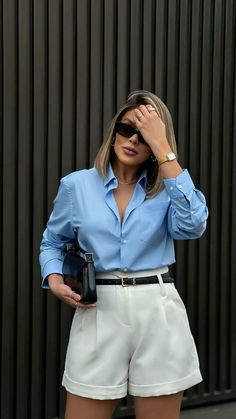 Look Con Short, Elegante Casual, Classy Casual Outfits, Ținută Casual, Outfits Verano, Casual Chic Outfit, Dresses Elegant, Looks Chic, Professional Outfits