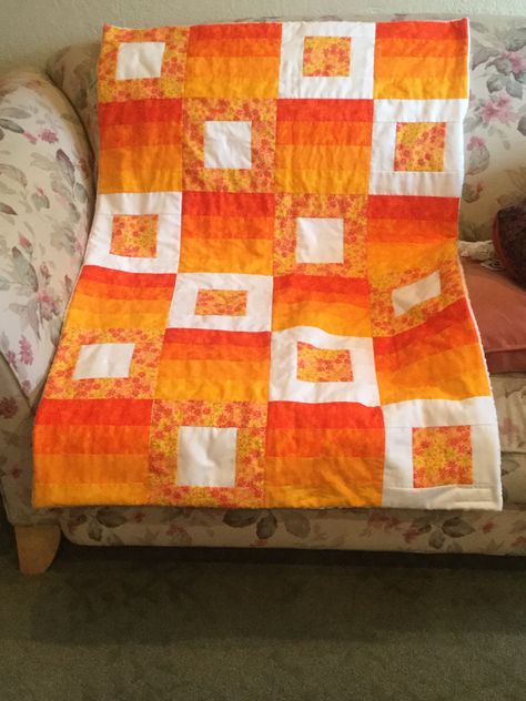 Cute Quilt Patterns, Orange Quilts, Simple Quilt, Sew Baby, Orange Quilt, Kids Quilts, Quilting Board, Childrens Quilts, Cute Quilts