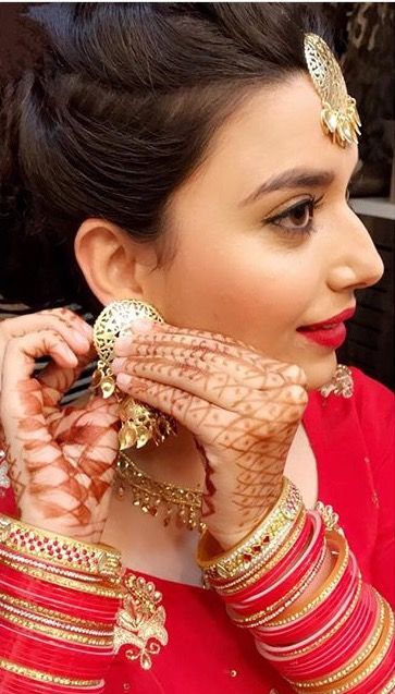 Baby Picture Outfits, Nimrat Khaira, Punjabi Models, Wedding Diary, Punjabi Bride, Bridal Photoshoot, Bridal Fashion Jewelry, Bridal Photography, Married Woman