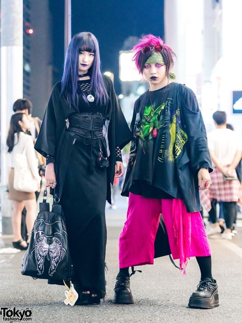 Harajuku Duo in Dark Streetwear Fashion w/ H&M, Jeffrey Campbell, Vivienne Westwood, Glad news, A.K. Production, Shibakoro & Demonia Japan Goth Fashion, Japan Alternative Fashion, Dark Japanese Fashion, Harajuku Mens Fashion, Dark Streetwear Fashion, Vivienne Westwood Street Style, Harajuku Fashion Goth, Harajuku Style Outfits, Japan Street Fashion