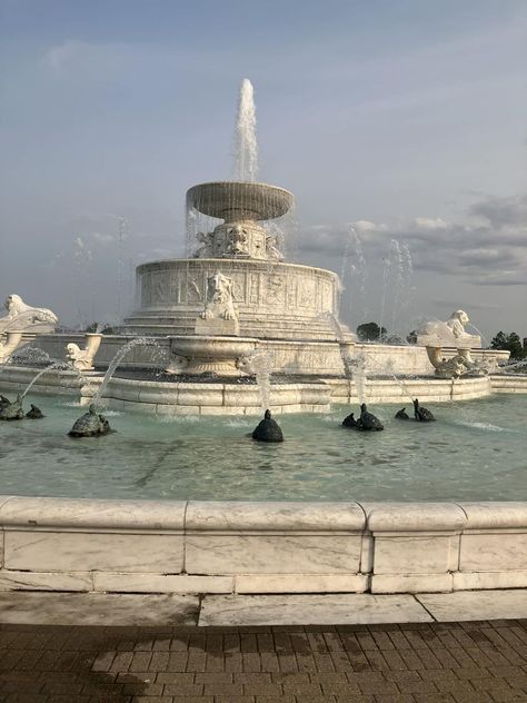 Belle Isle Detroit, Abandoned Place, Belle Isle, Water Fountains, The Fountain, Water Fountain, Abandoned Places, Senior Photos, Art Project