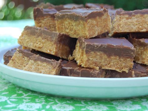 sweet, chewy dessert, chocolate lovers, cereal lovers, Peanut butter lovers. I got this recipe from a co-worker of mine and have since changed it in many ways, but this is the original version. Special K Bars Recipes, Special K Cereal Bars, K Bars, Special K Bars, Special K, Butter Bars, Peanut Butter Bars, Butterscotch Chips, Peanut Butter Lovers