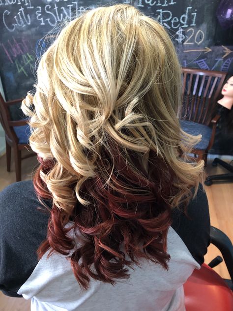 Blonde Hair W Red Underneath, Blonde On Top Red Underneath, Blonde With Red Underneath Hair, Blonde Hair Red Underneath, Hair Doo, Underneath Hair, Red Hair Inspo, Red Curly Hair, Dye Ideas