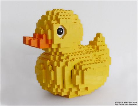 LEGO Ideas - A rubber duck Lego Duck, Lego Bathroom, Lego Room Ideas, Lego Sculptures, Lego Christmas, Lego Animals, Lego Craft, Lego Room, Rubber Ducks