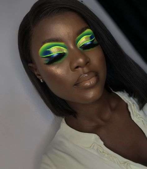 Makeup Collage, Dark Skin Makeup Tutorial, Cute Eye Makeup, Makeup For Black Skin, Eye Makeup Pictures, Under Eyes, Glam Makeup Look, Make Up Inspo, Glamour Makeup