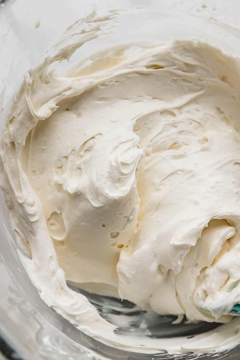 Light Whipped Cream Frosting, Cream Cheese Heavy Cream Frosting, Whipped Cream And Cream Cheese Frosting, Cream Cheese Frosting With Heavy Cream, Light Cream Cheese Recipes, Whipped Cream Cream Cheese Frosting, Wedding Cake Cream Cheese Frosting, Low Sugar Cream Cheese Frosting, Heavy Whipping Cream Frosting