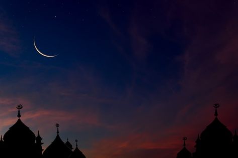 Crescent moon on dark blue dusk sky over... | Premium Photo #Freepik #photo #city #islamic #building #sky Islamic Building, Eid Moon, Dark Sunset, Leaf Lantern, Islamic Celebrations, Dusk Sky, Brand Aesthetic, Life Vision, Moon Goddess