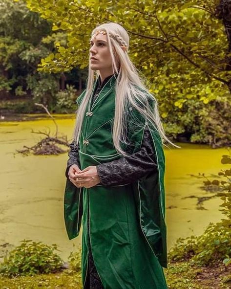 Male Elf Cosplay, Elven Oc, Elven Tunic, Legolas Costume, Elven Aesthetic, Medieval Fantasy Clothing, Winter Court, Elven Costume, Elven Clothing