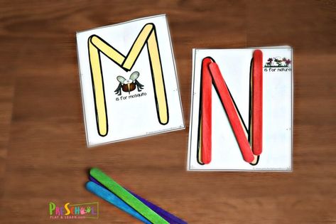 Practicing building uppercase letters using crafts sticks and these FREE Popsicle Stick Letter Printables for preschoolers and kindergartners. Popsicle Stick Letters, Letter Printables, Stick Letters, Alphabet Letter Templates, Shape Activities Preschool, Crafts For Teens To Make, Learning Printables, Creative Curriculum, Learning Shapes