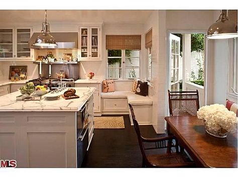 Cozy window seat is the perfect spot to flip through cooking magazines while waiting for cookies to bake. #nook #windowseat #kitchen Kitchen Corner Bench, Rustic Industrial Kitchen, Kitchen Addition, Kitchen Corner, Kitchen Benches, Kitchen Nook, Cozy Kitchen, Traditional Kitchen, Banquette