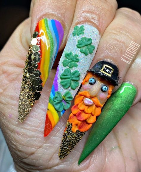 The best St. Patrick's Day nails feature rainbow nail designs, leprechaun nail art, and plenty of green. Check out all the ideas here. #stpatricksday #nails #nailart Leprechaun Nails, St Patricks Day Nails Design, Shamrock Nails, St Patrick's Day Nails, Shamrock Tattoos, Flag Nails, Rainbow Nails Design, Rainbow Nail, St Patricks Day Nails