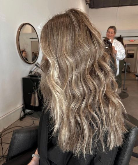 Light Brown Hair With Blended Highlights, Pretty Mid Length Hair, Hair Ideas For Light Brunettes, Full Highlight Balayage, Level 6 Base With Balayage, Brown Hair Baylage Blonde, Blonde W Money Pieces, Dark Blonde With Dimension, Cool Light Brown Highlights