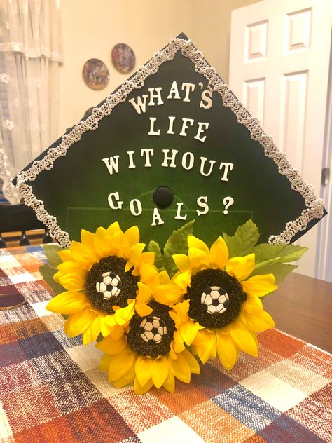 Graduation Cap Designs Soccer, Soccer Graduation Cap Ideas, Soccer Graduation Cap, Vpk Graduation, Mexican Stuff, Kitty Crafts, Graduation Cap Decoration Diy, High School Graduation Cap, Grad Hat