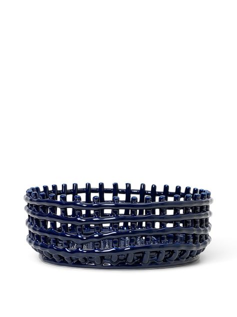 This multifunctional design is ideal as a fruit or bread basket, and is sure to be the central piece at any table setting. Sculpted by hand and artfully uneven, no two pieces are exactly the same. Ceramic Centerpiece, Traditional Baskets, Ge Bort, Nordic Minimalism, Bread Basket, A Fruit, Pottery Pieces, Authentic Design, Hand Shapes