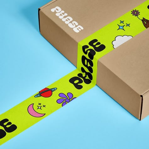 Funky Packaging, Pickle Brands, Cute Branding, T Shirt Drawing, Cool Branding, Cake Branding, Safari Design, Page Layout Design, Gift Aesthetic