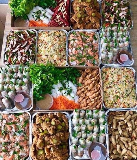 Vietnamese Catering, Vietnamese Party Food, Asian Food Party, Vietnamese Party, Vietnam Party, Asian Catering, Party Food Dishes, Potluck Food, Hmong Food