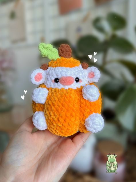 Chubby Pumpkin Cow Super Soft Crochet Cow Plush - Etsy Cowely Crochet, Pumpkin Cow Crochet, Halloween Plushies, Candy Corn Cow Crochet, Crochet Squishy Cow, Halloween Cow, Cute Fall Crochet Plushies, Cute Crochet Cow Plush, Crochet Cow