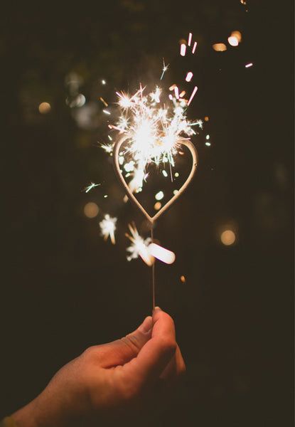 Wedding Sparklers Display, Sparkler Wedding Exit, Heart Shaped Sparklers, Heart Sparklers, Sparkler Wedding, Party Sparklers, Sparkler Exit Wedding, Small Wedding Party, Confetti Gender Reveal