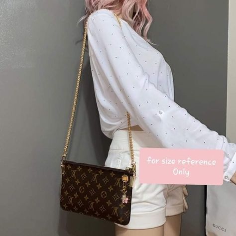 Like New ❤️Authentic LV Neverfull Peony Monogram Mm/Gm Clutch/Wristlet/Pouch Louis Vuitton Wristlet, Louis Vuitton Mini Pochette, Hijab Fashion Summer, Lv Neverfull Mm, Lv Neverfull, Louis Vuitton Clutch, Wristlet Pouch, Neverfull Mm Monogram, Louis Vuitton Neverfull Mm