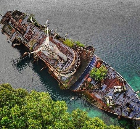 President - Luke J Spencer on Instagram: “We’re back in the Solomon Islands and the abandoned MS World Discoverer, a German cruise ship that hit a reef in 2000. This stunning look…” Abandoned World, Faroe Islands Denmark, World Explorer, Post Apocalyptic Art, Abandoned Ships, England And Scotland, Solomon Islands, Shipwreck, Abandoned Buildings