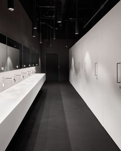 Amos Rex - Picture gallery Gray Interior Doors, Public Restroom Design, Commercial Bathroom Designs, Toilette Design, Commercial Toilet, Wc Design, Museum Interior, Restroom Design, Gym Interior