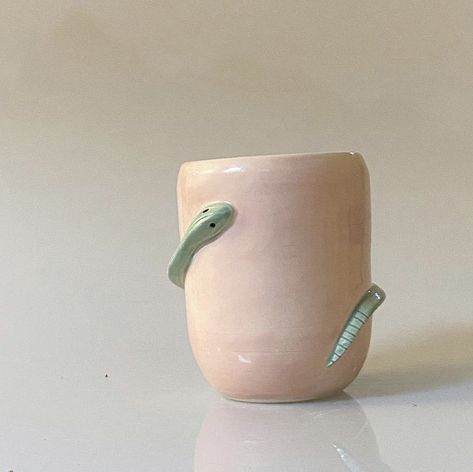 Aesthetic Snake cup pottery Ceramic Snake, Snake Mug, Aesthetic Snake, Cup Pottery, Glaze Ideas, Witch Stuff, Cute Snake, Hand Building, Clay Mugs