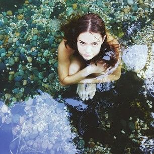 Being adorable while in a glamorous rock pool. | 20 Times Australia's Maia Mitchell Was Adorable On Instagram Maia Mitchell Instagram, Raini Rodriguez, Tessa And Scott, Maia Mitchell, Rafe Cameron, Leo Women, Photoshoot Pics, Rock Pools