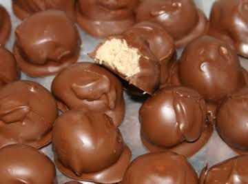 Maple Cream Chocolate Candy, Maple Cream Candy Recipe, Maple Peanut Clusters, Chocolate Covered Maple Cream Candy, Maple Candy Recipe Easy, Maple Nut Goodies Candy Recipe, Maple Cream Candy, Maple Candy Recipe, Cottage Bakery